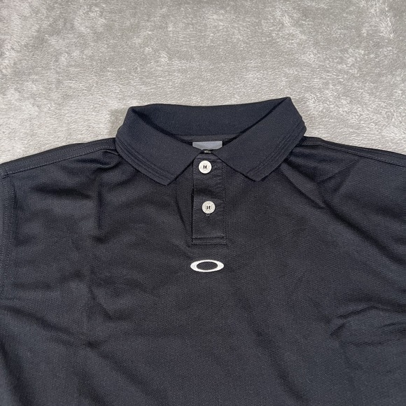 Oakley Other - Vtg Oakley Softwear Polo Shirt Mens Small Black Performance‎ Golf Center Logo